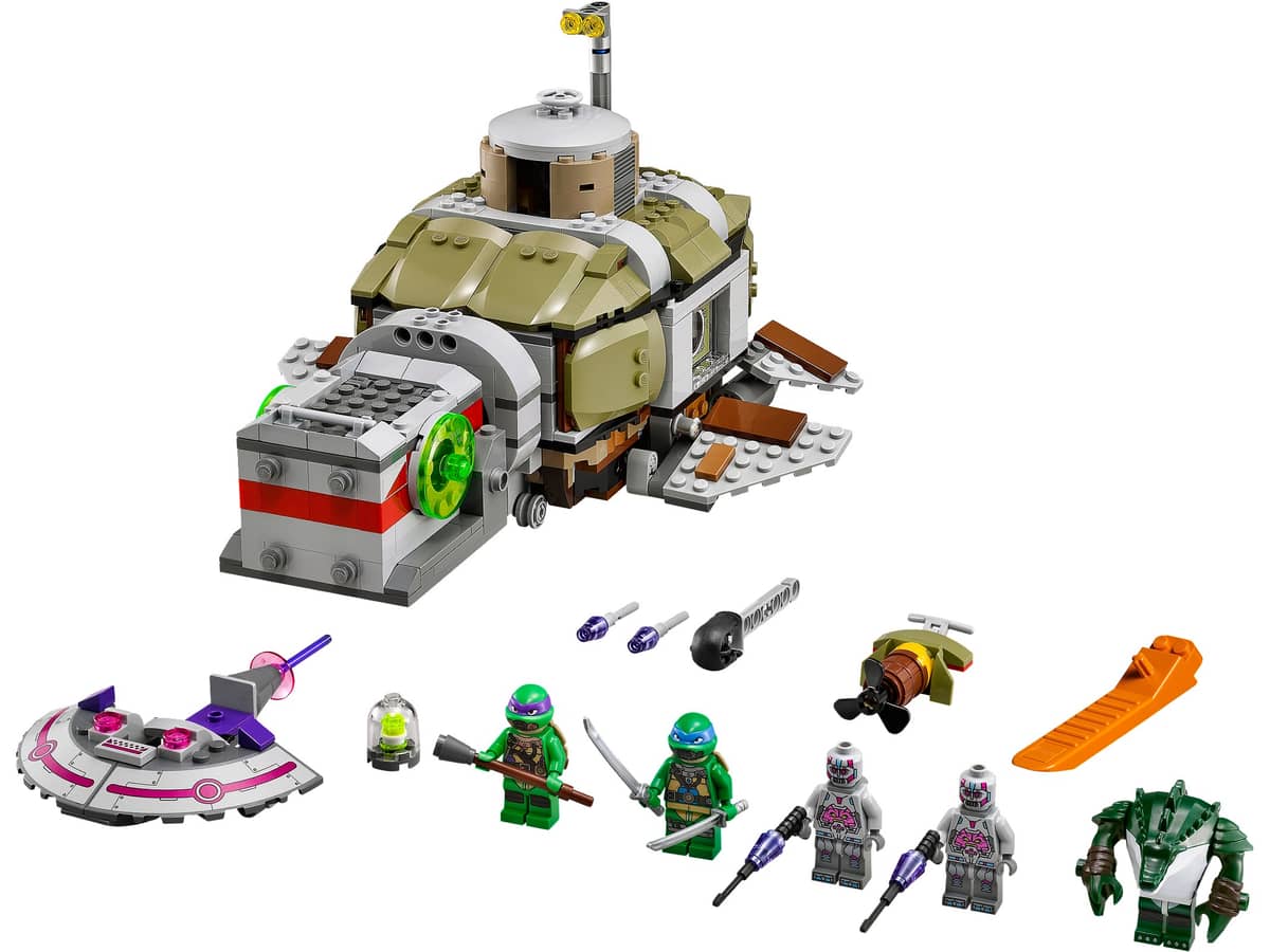 Turtle Sub Undersea Chase