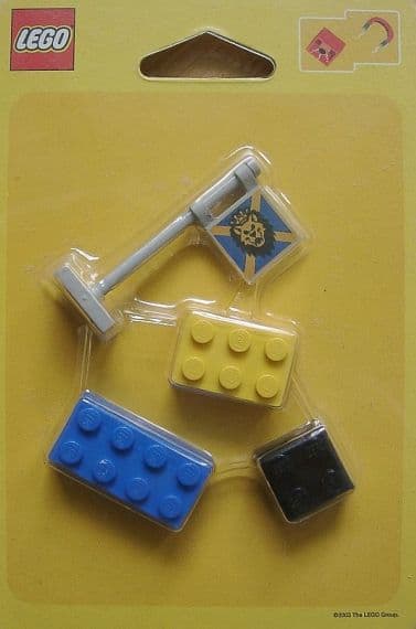 Lion Knights Flag Pole Magnet Set
