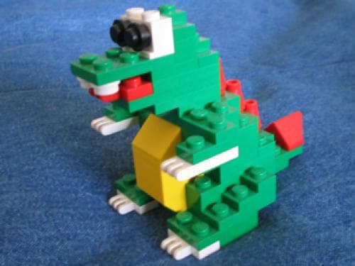 Dragon Sculpture (Legoland California)