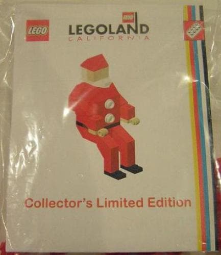Sitting Santa (Legoland California)