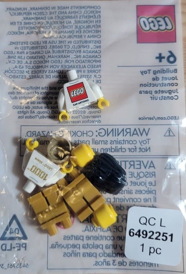 San Antonio 1000th LEGO Store Minifigures